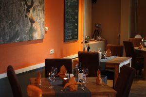 restaurant2